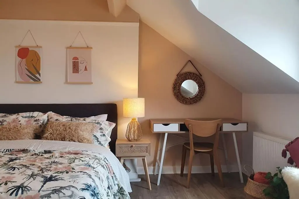 Designer 4-Bed Home In The Heart Of Belfast Semesterbostad