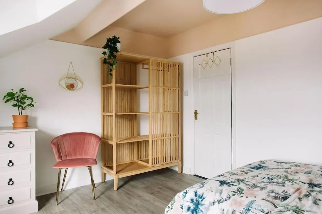 Designer 4-Bed Home In The Heart Of Belfast