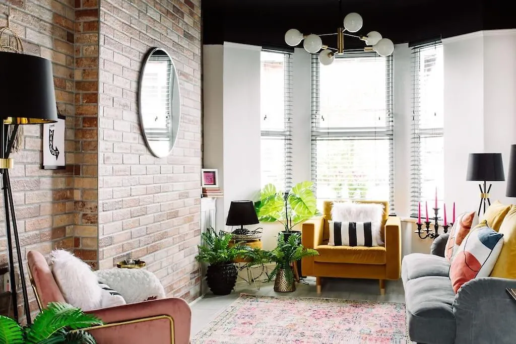 Semesterbostad Designer 4-Bed Home In The Heart Of Belfast