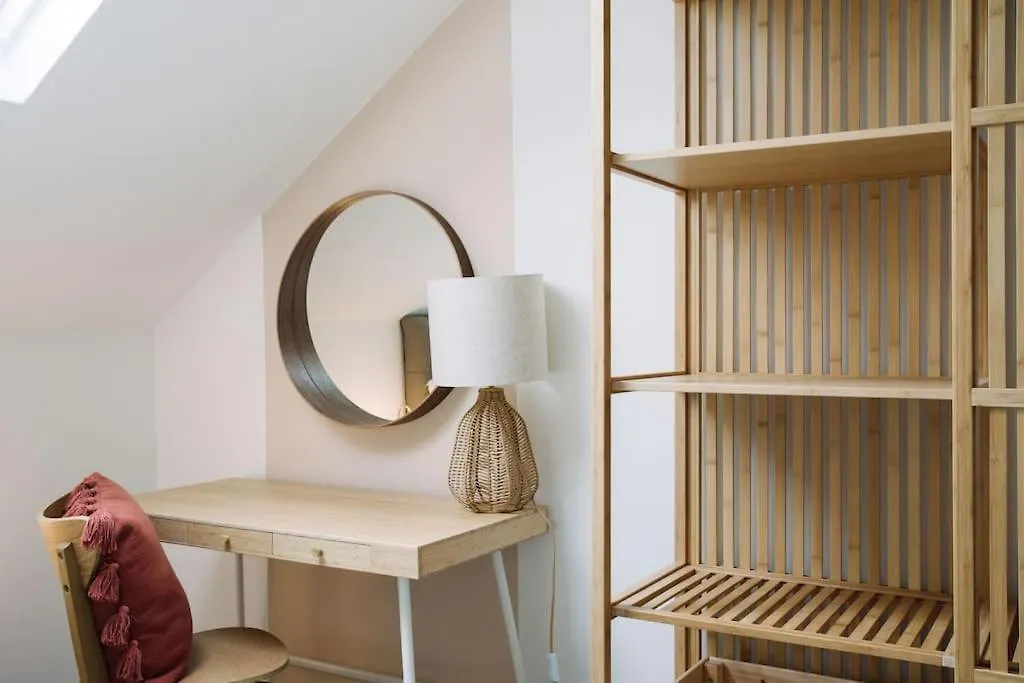 Designer 4-Bed Home In The Heart Of Belfast 0*,