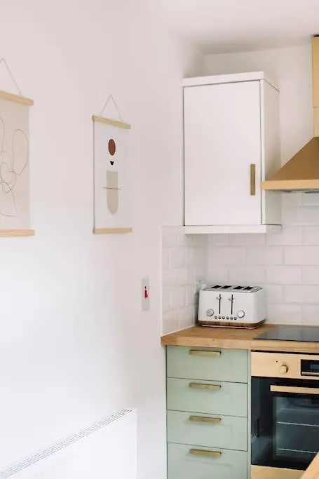 Designer 4-Bed Home In The Heart Of Belfast Hébergement de vacances